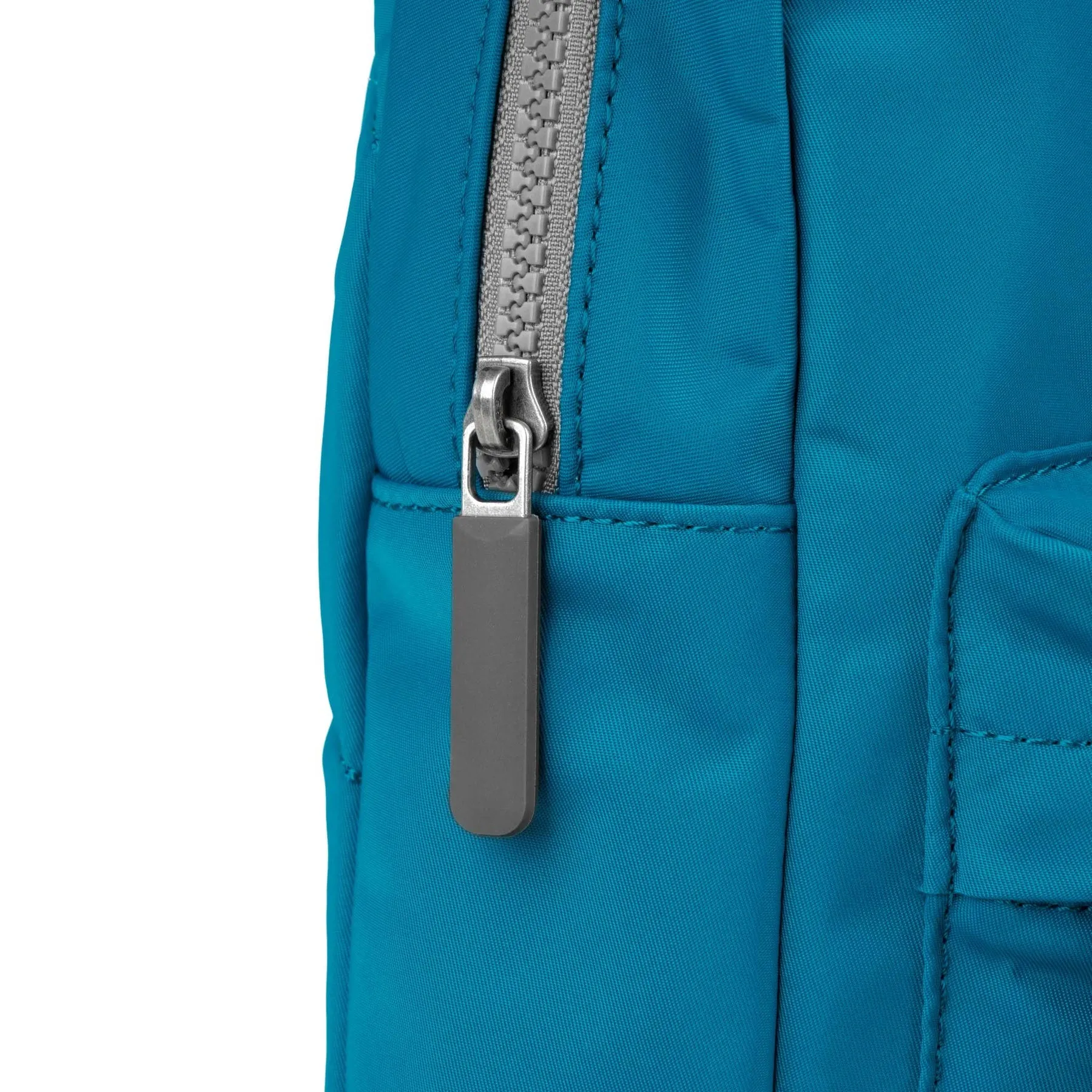 ROKA Willesden B XL Recycled Nylon Bag - Seaport